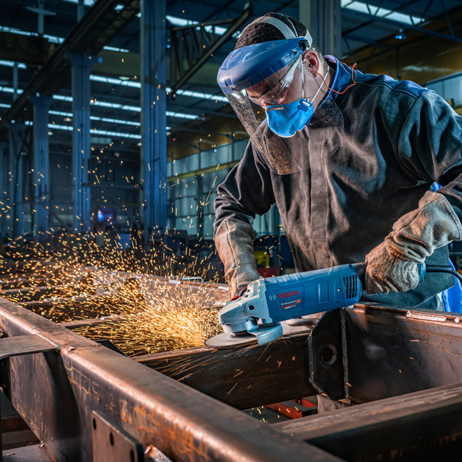 Esmeril Angular Eléctrico 7" GWS 25-180 VULCANO 2.500W HM BOSCH - 06018F31N0