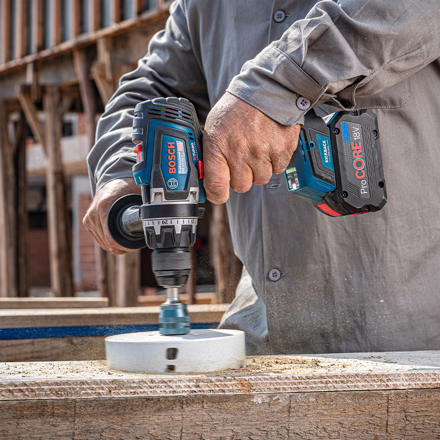 Taladro Atornillador Bosch GSB 18V-150 C, 18V 2B y maletín