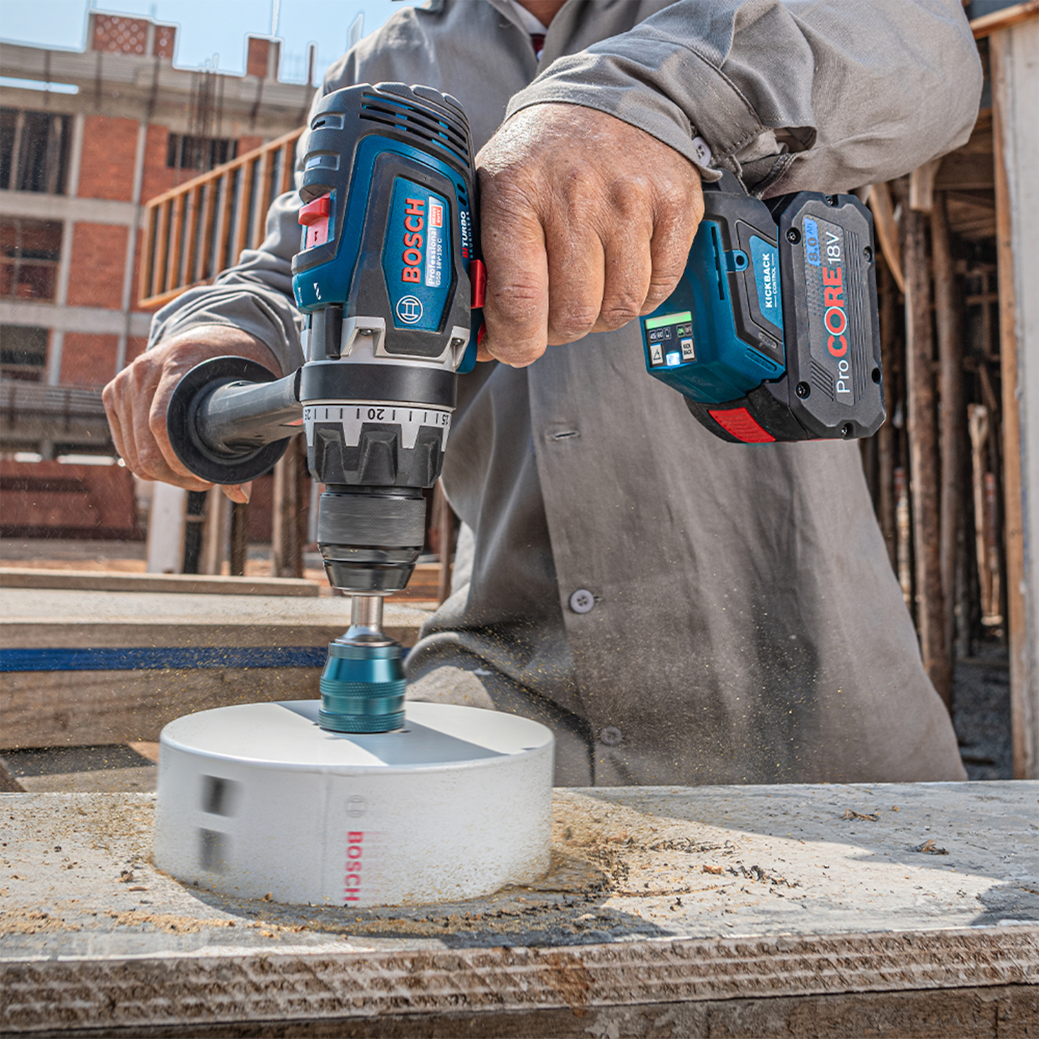 Taladro Atornillador Bosch GSB 18V-150 C, 18V 2B y maletín