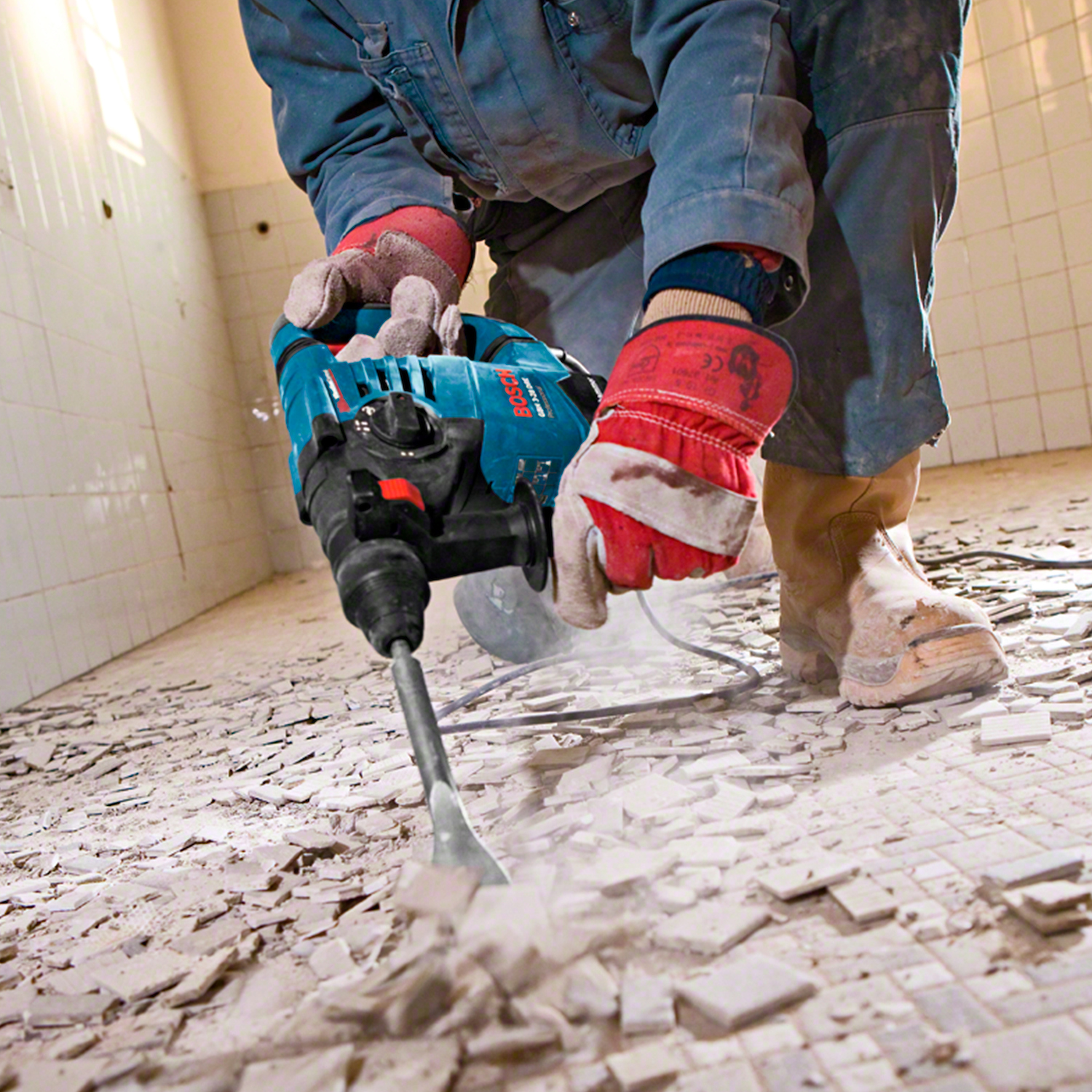 Rotomartillo Bosch GBH 3-28 DRE 800W 220V en maletín